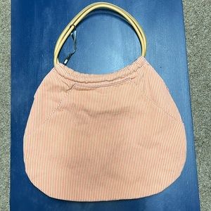 Gap purse